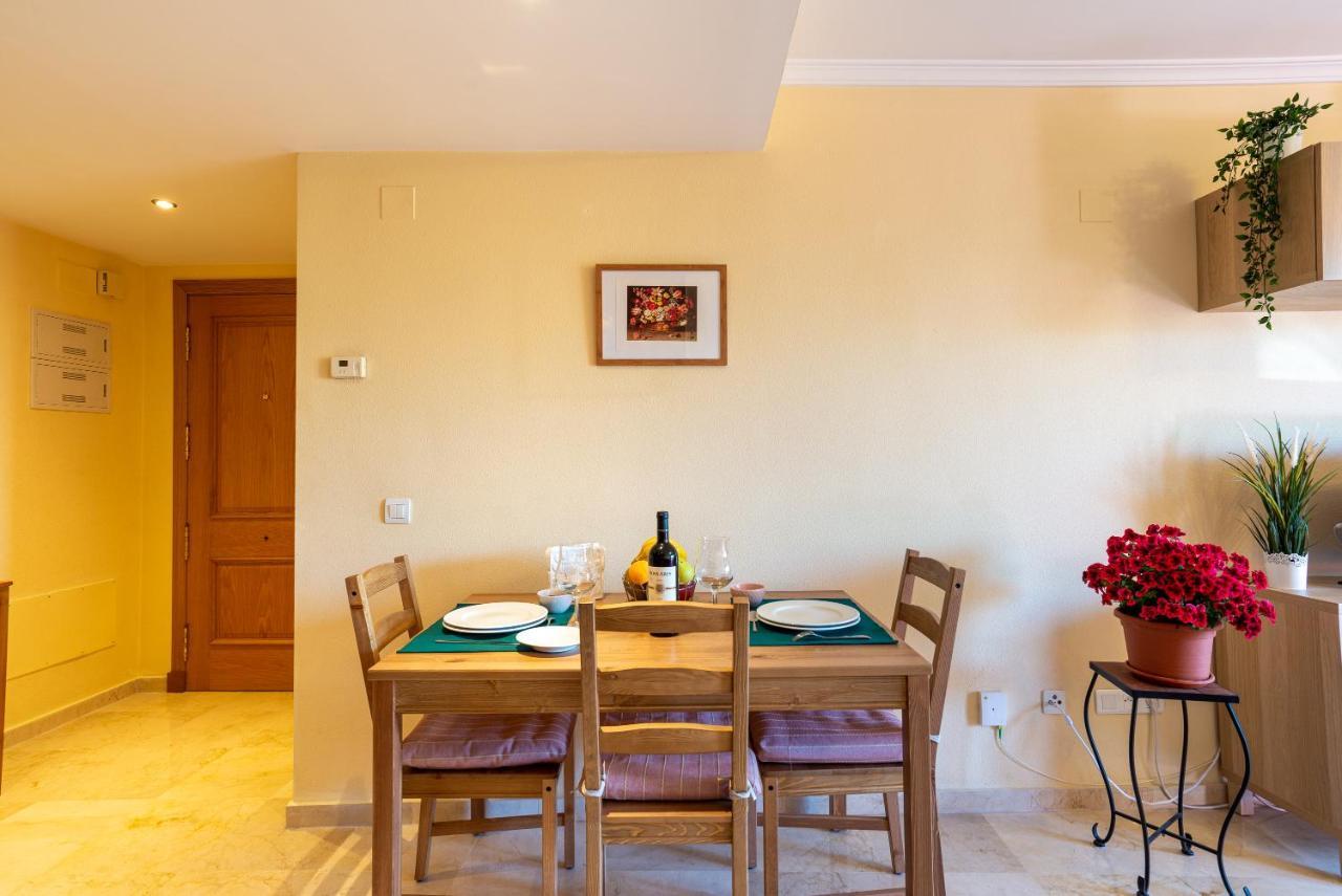 Apartamento Con Parking Puerto Nuevo 8 Málaga